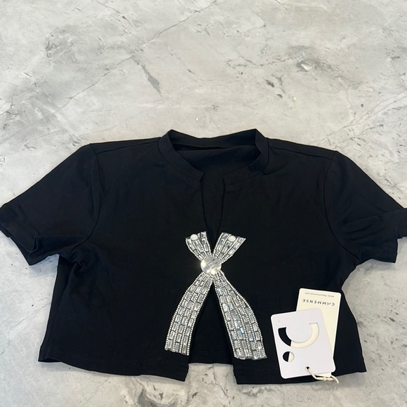 NWT Commense black T-Shirt with Silver Bow jewel Accent - Picture 2 of 4